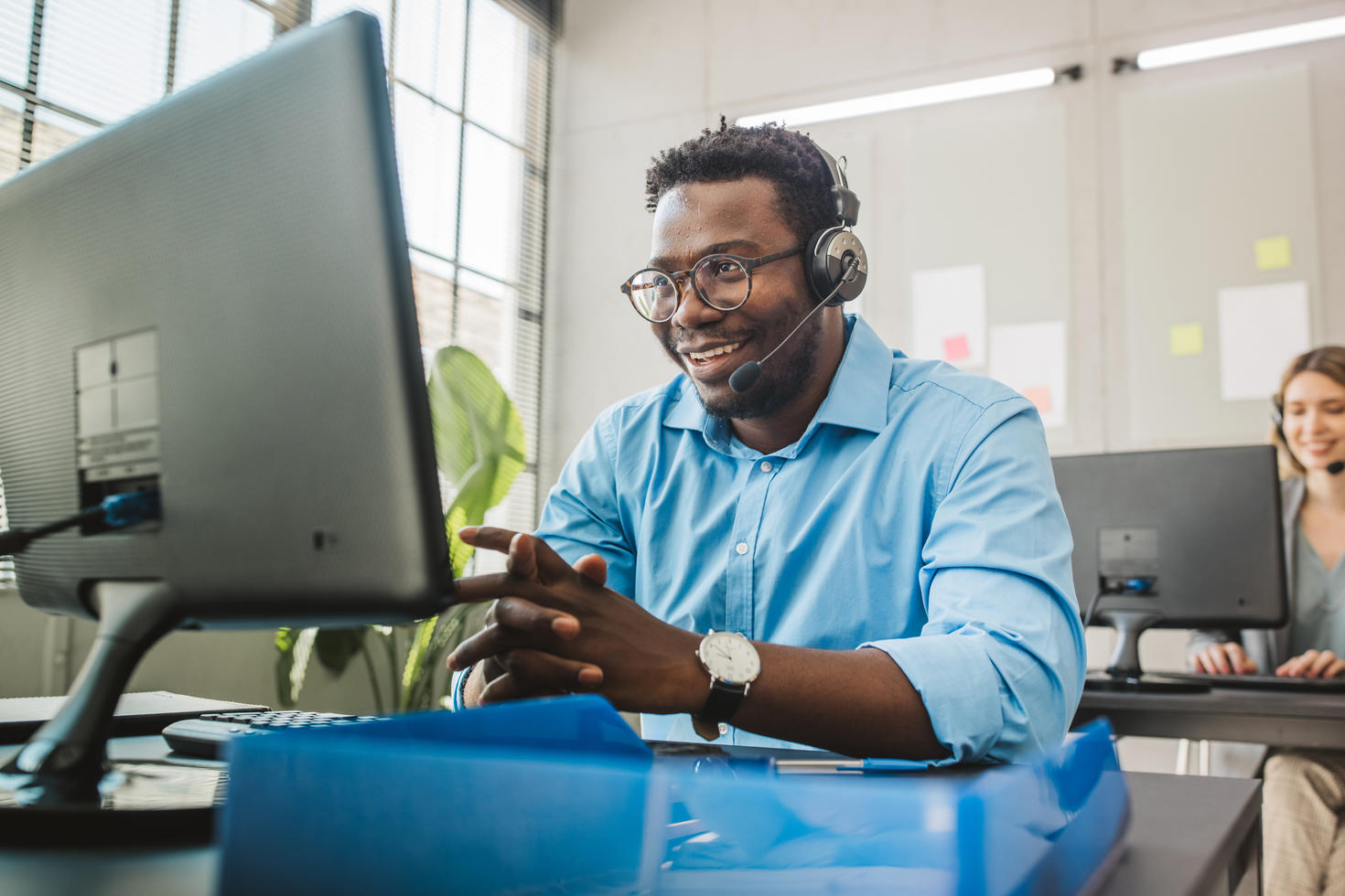 Helpdesk person