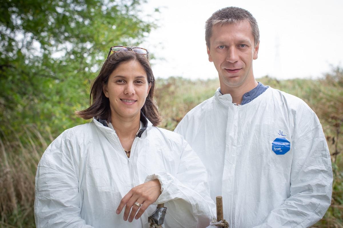 Photos de profil du Dr Kulkarni et de son associé