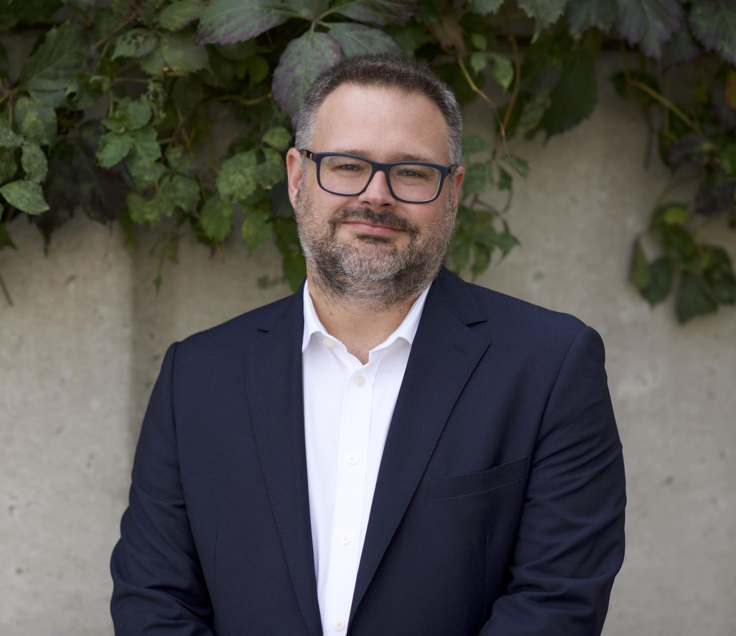 Professeur Jonathan Paquette