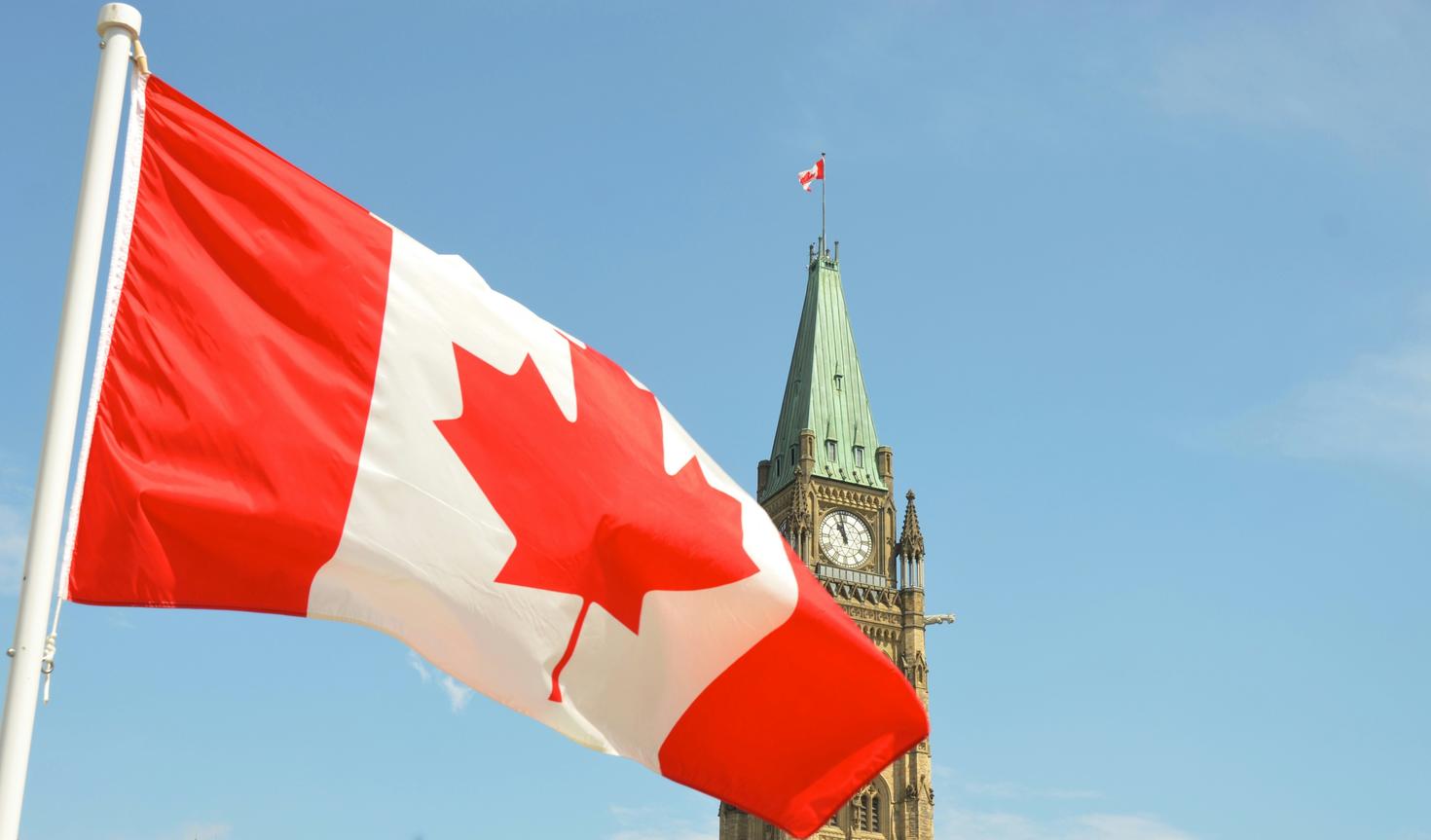 Drapeau et Parlement du Canada