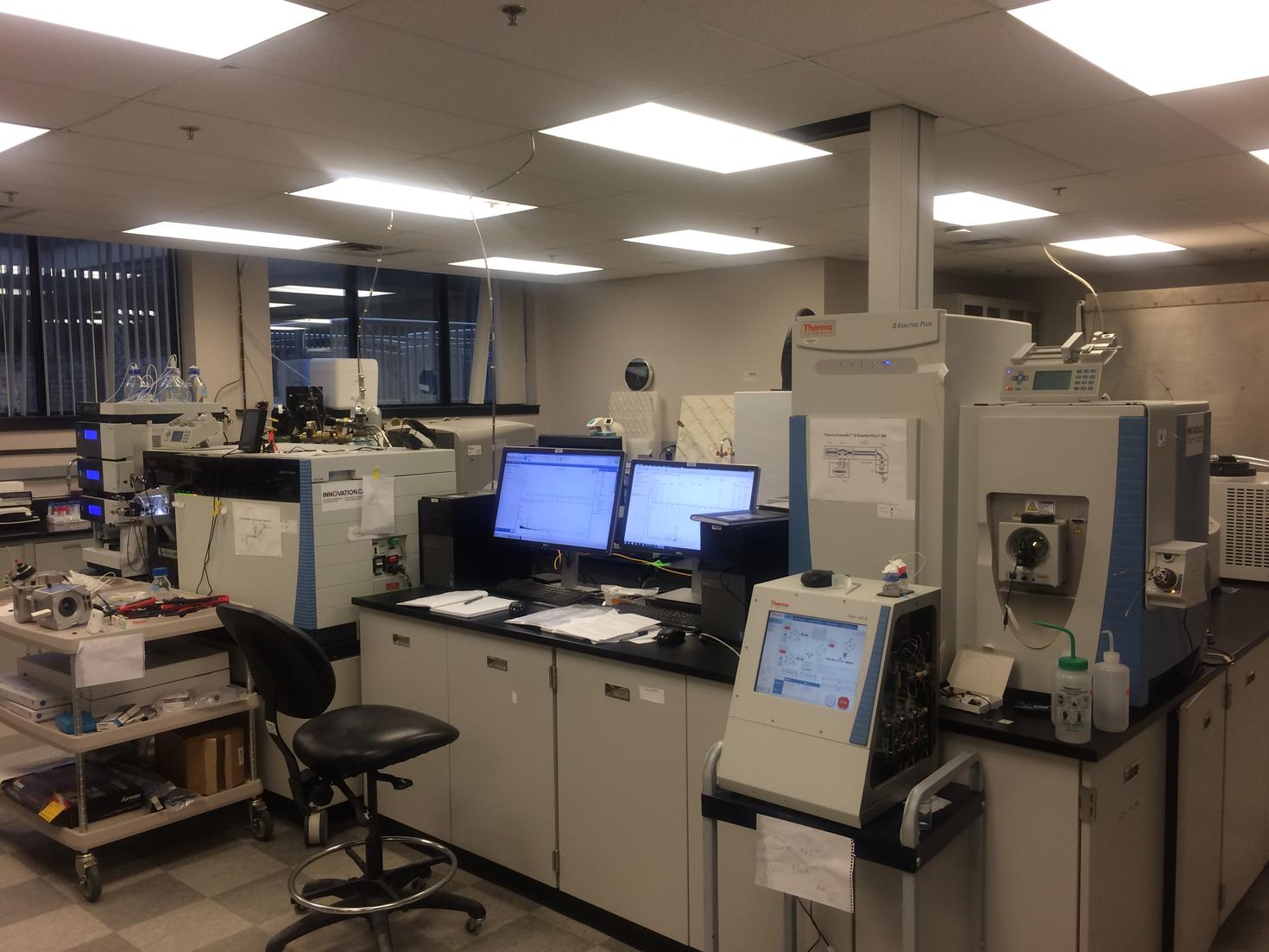 John L. Holmes Mass spectometry facility machine