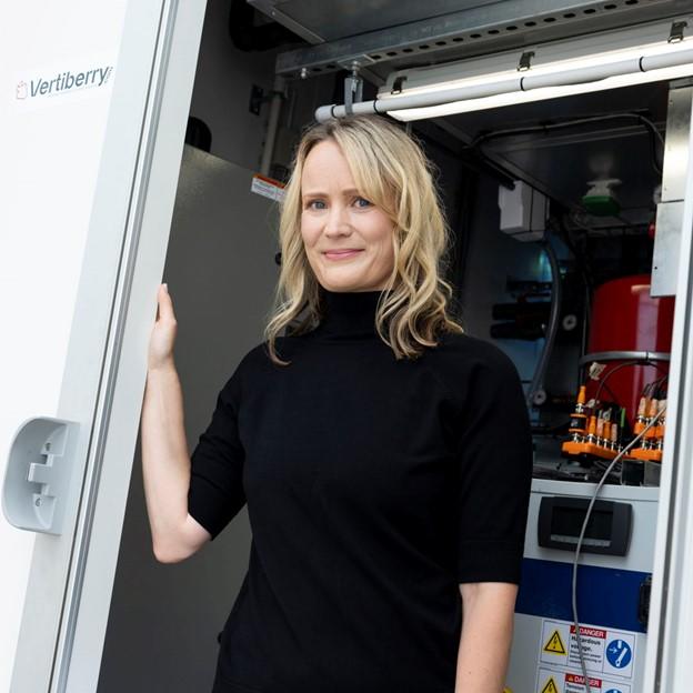 Associate Professor Allyson MacLean from the University of Ottawa’s Faculty of Science