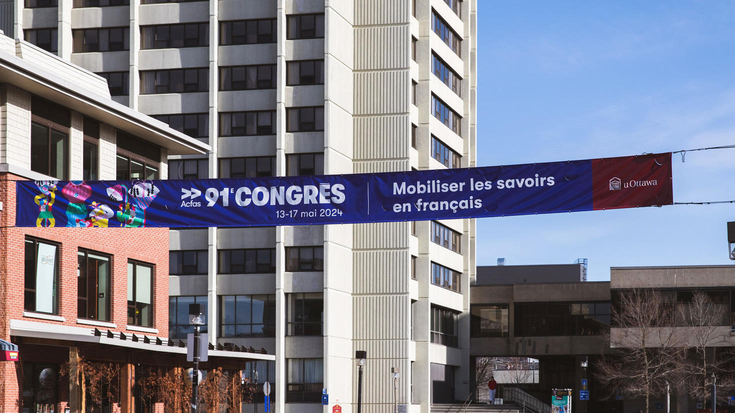 An ACFAS Conference banner hangs on uOttawa's campus.