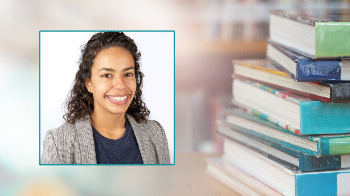 bio pic Amanda van Beinum on background with books