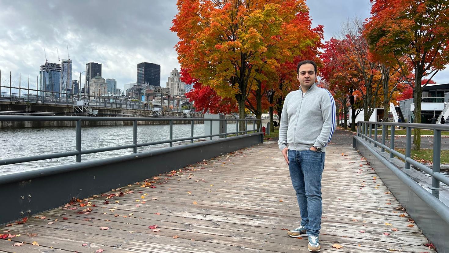 Farhad Roodi, graduate of the Master in Bilingualism Studies