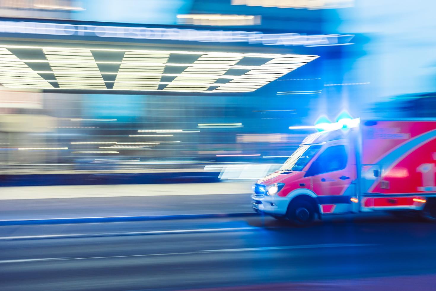 Ambulance en route vers les urgences