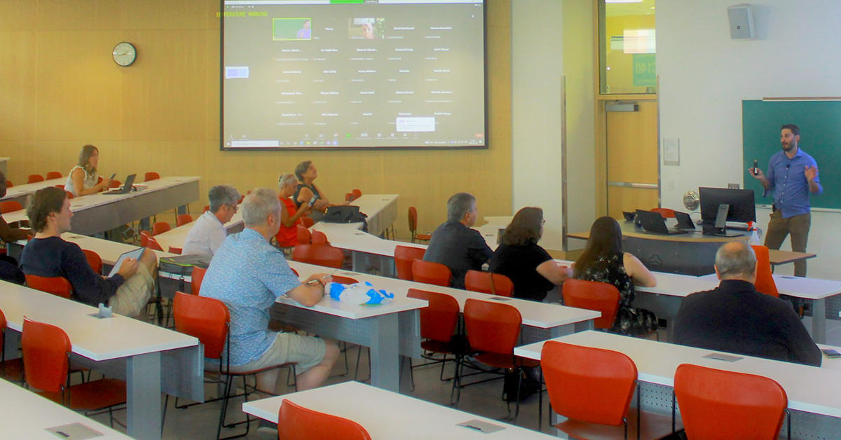 Professor Andrew Sowinski teaching