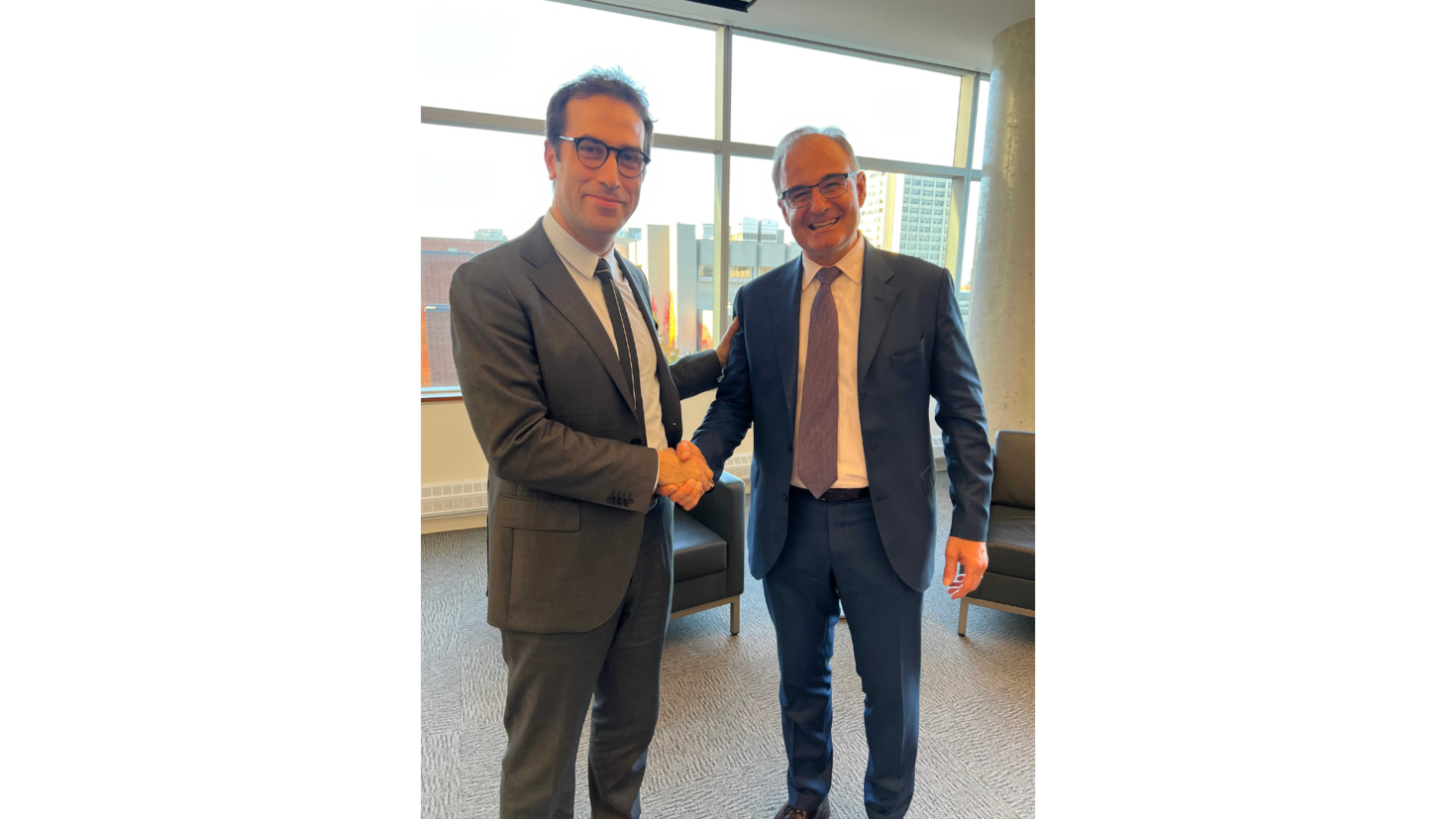 Minister Cuerpo and professor Patrick Leblond