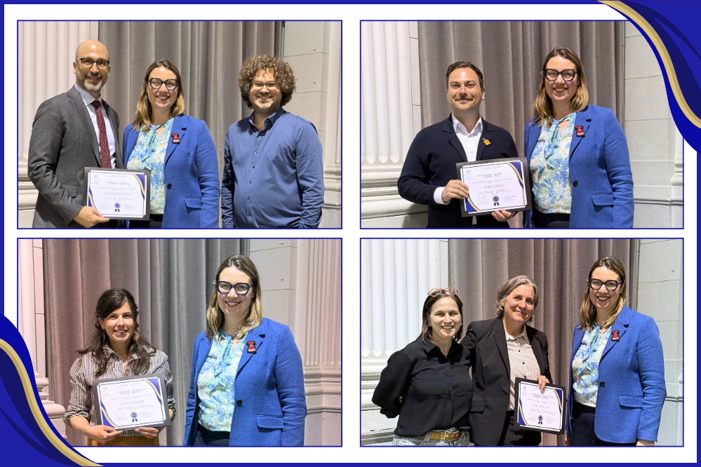 Un montage de quatre photos, sur chacune desquelles on voit la doyenne Kristen Boon aux côtés d'un membre du corps enseignant tenant un certificat.
