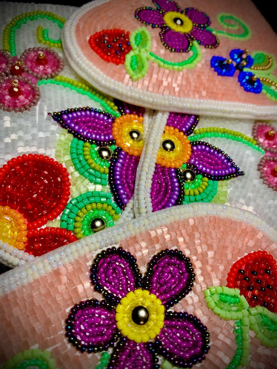 Wiyaganjig – fruit bearing bushes