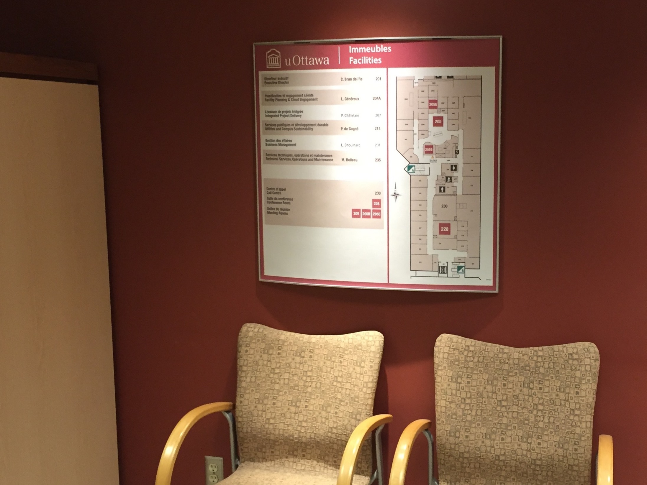 Photo d'une salle d'attente à l'Université d'Ottawa