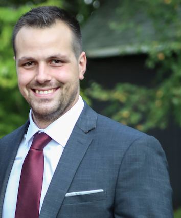 Girard Lindsay, Sébastien