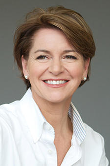 Hall Findlay, Martha