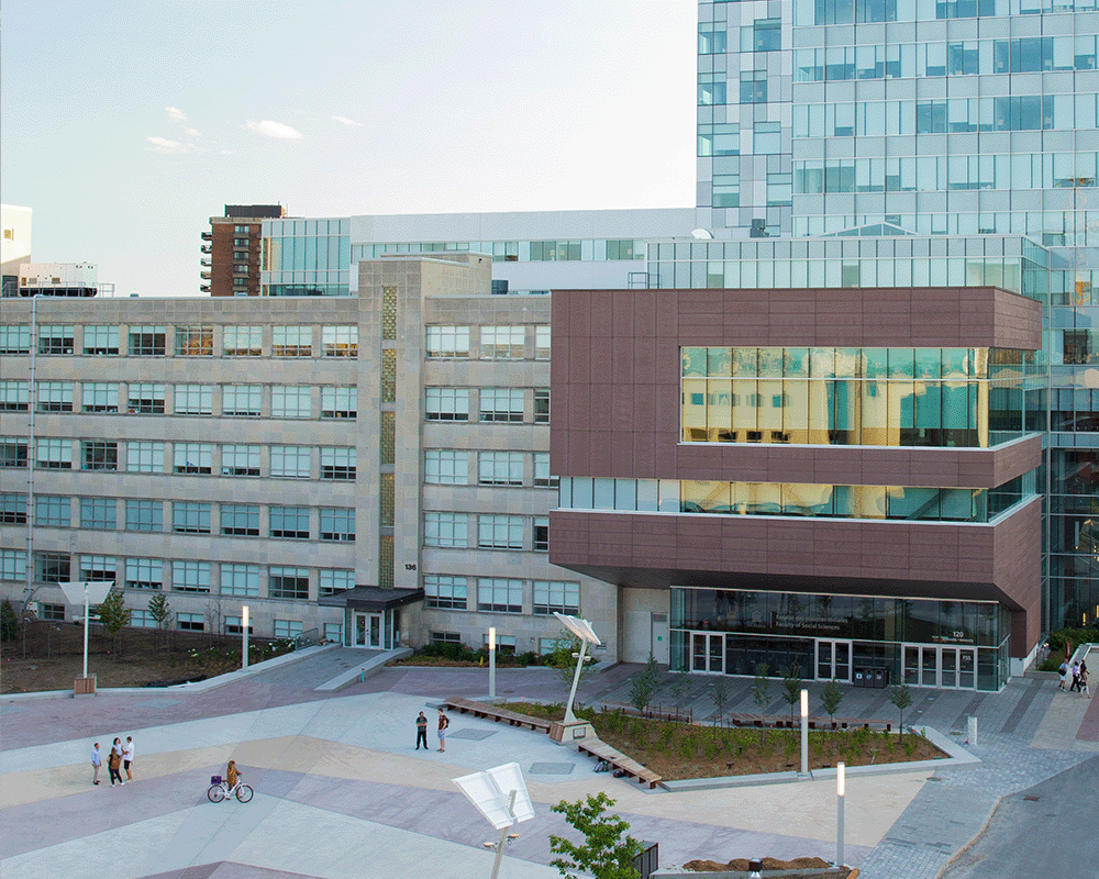 Les pavillons Vanier et des sciences sociales.