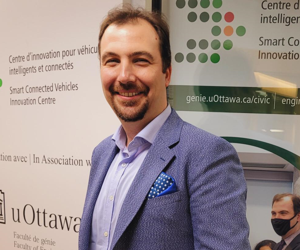 Le professeur Burak Kantarci