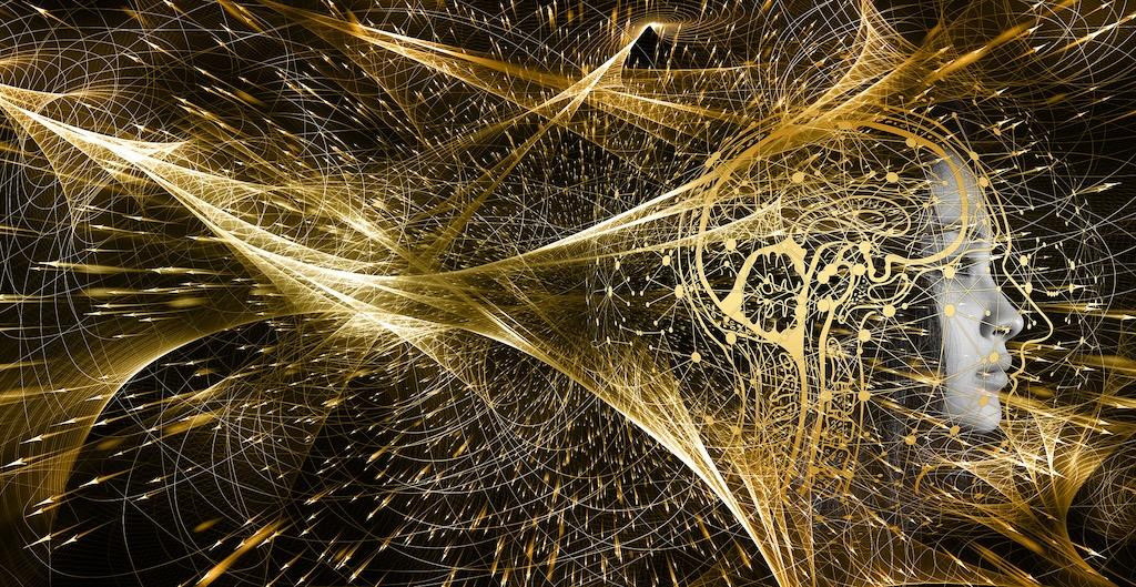 Visage virtuel dans les faisceaux lumineux dorés