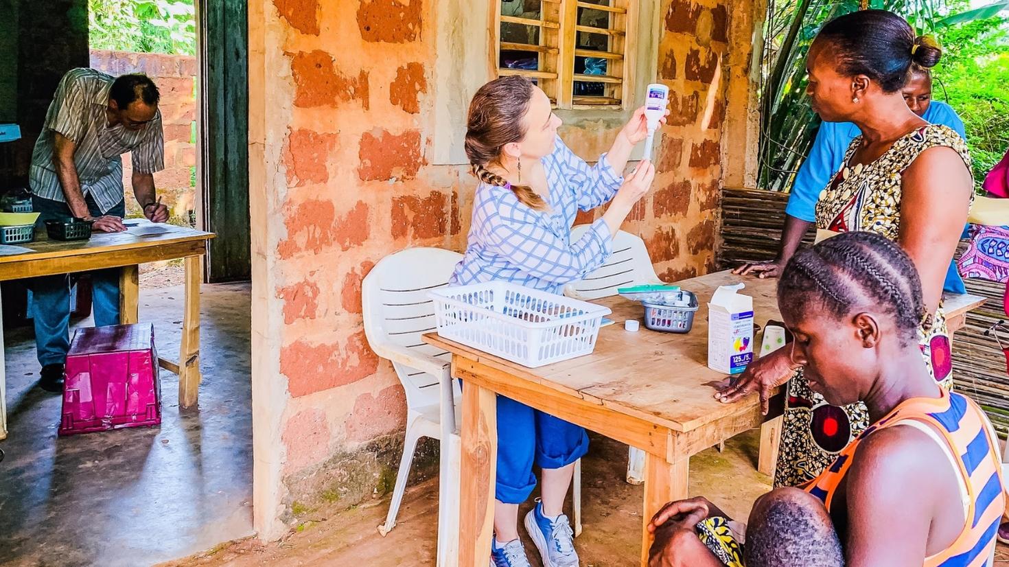 Benin mothers and children