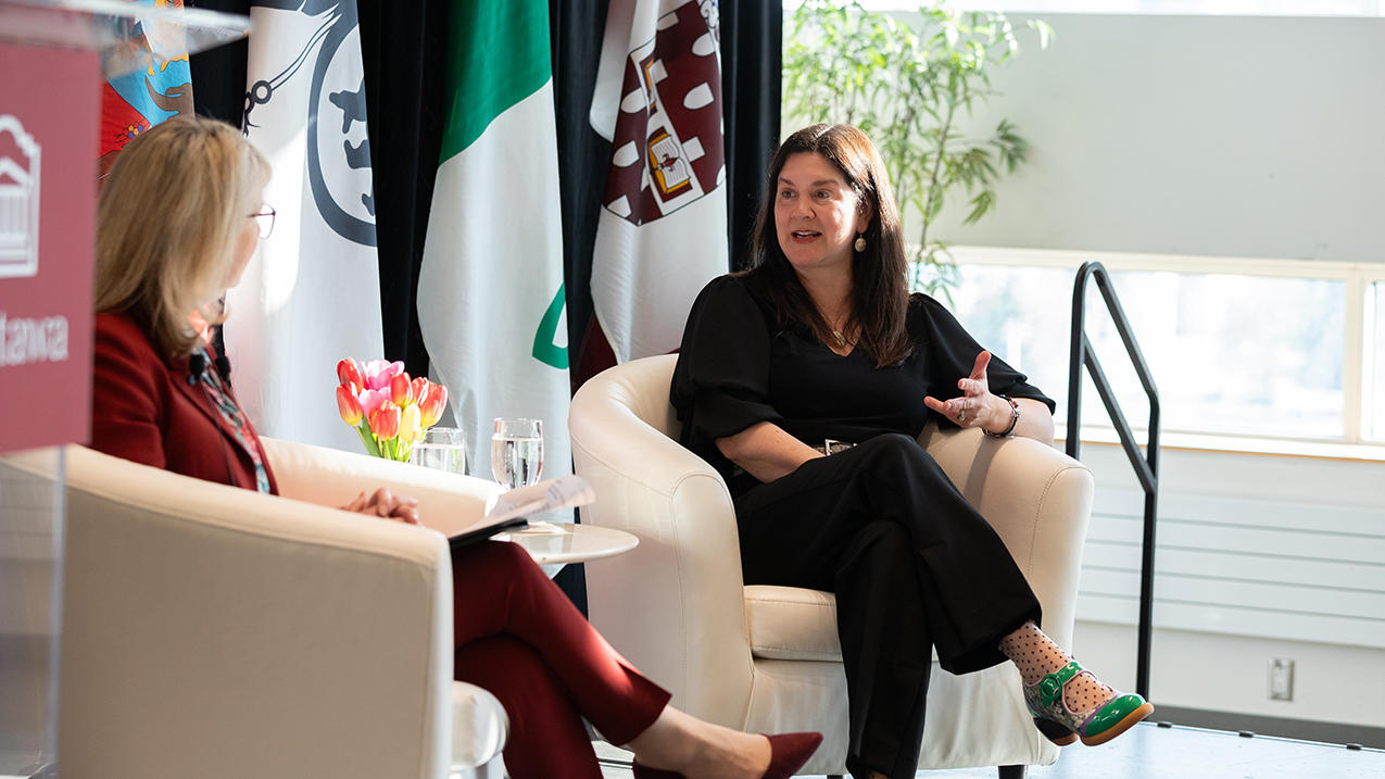 Martine Lagacé et Michelle O’Bonsawin en discussion