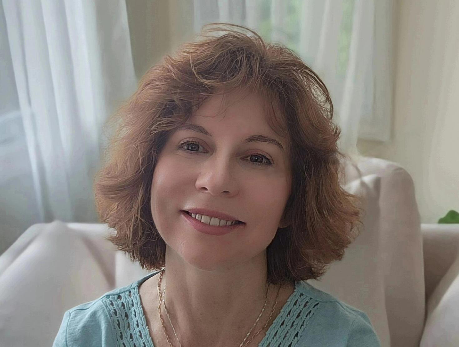Alexandra Gheciu