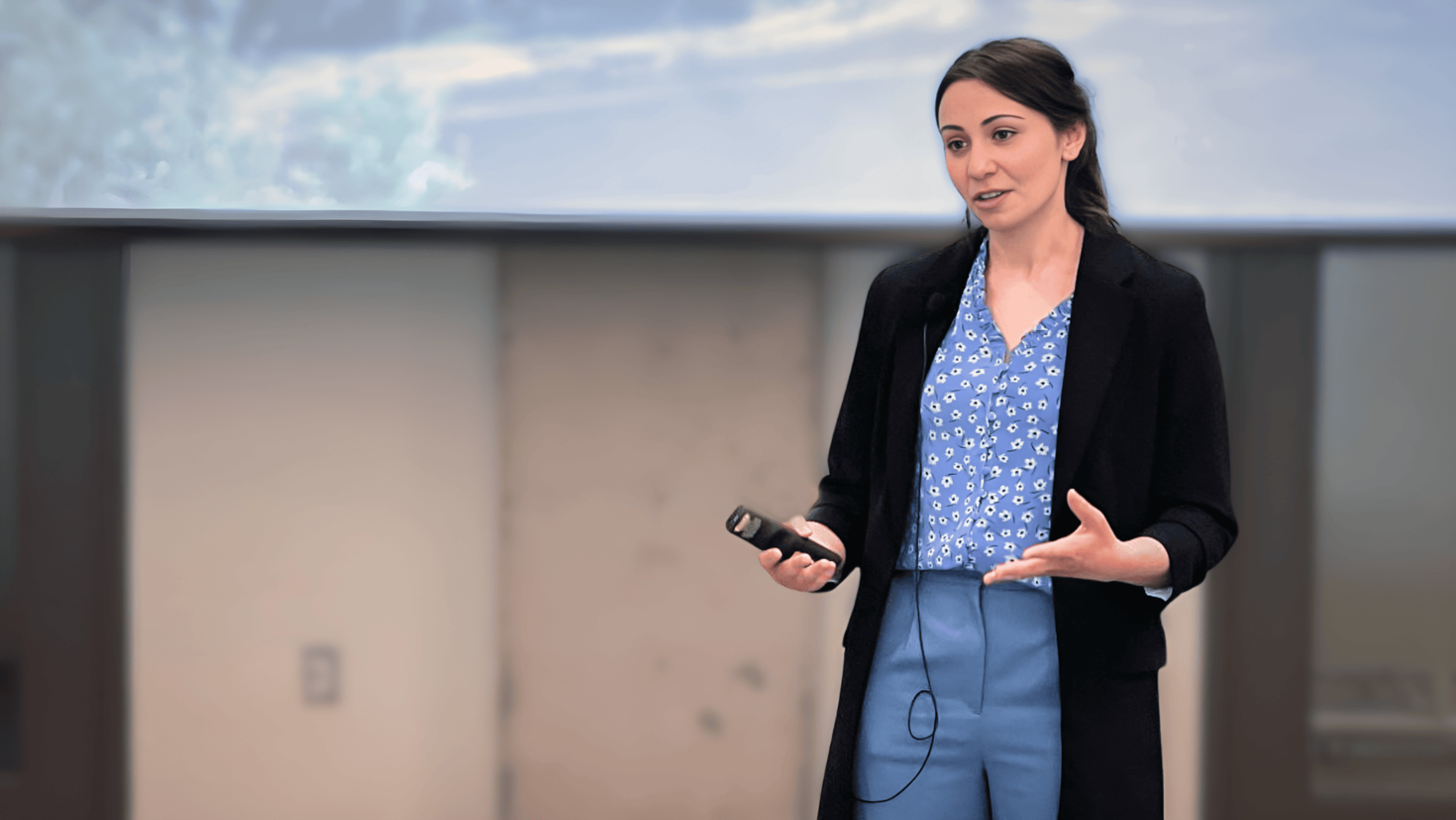 Olga Koppel présente son pitch au Carrefour de l'entrepreneuriat