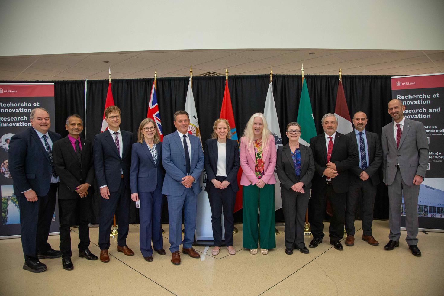 Représentantes et représentants de l'Université d'Ottawa et de LNC