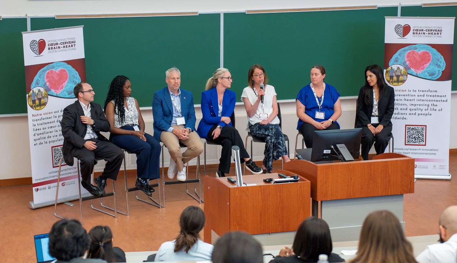Photo de l'école d'été ICC, panel de carrière.