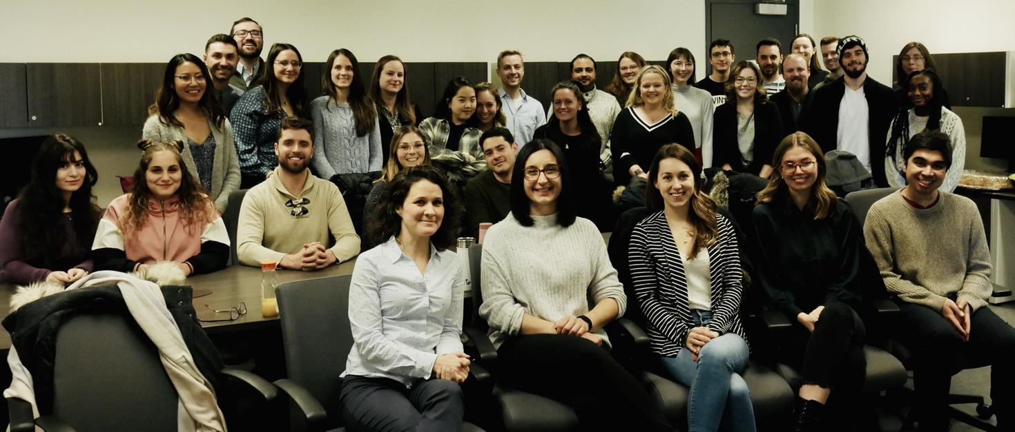Photo de greoupe de 2020 des stagiaires du  Centre de recherche en droit