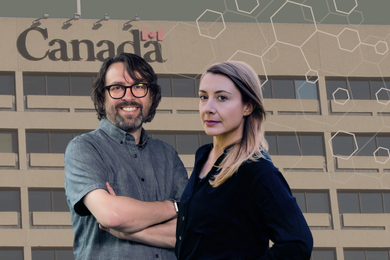 Photos des professeurs Jason Millar et Kelly Bronson superposées à une photo d'un bâtiment du gouvernement du Canada.
