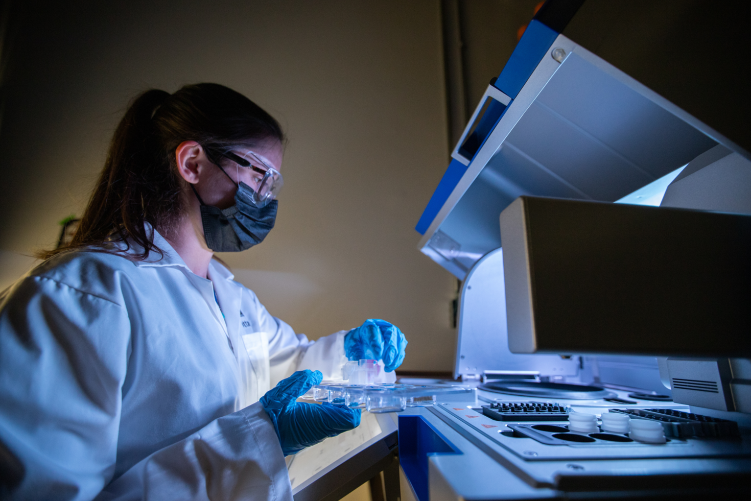 uOttawa researcher testing wastewater samples