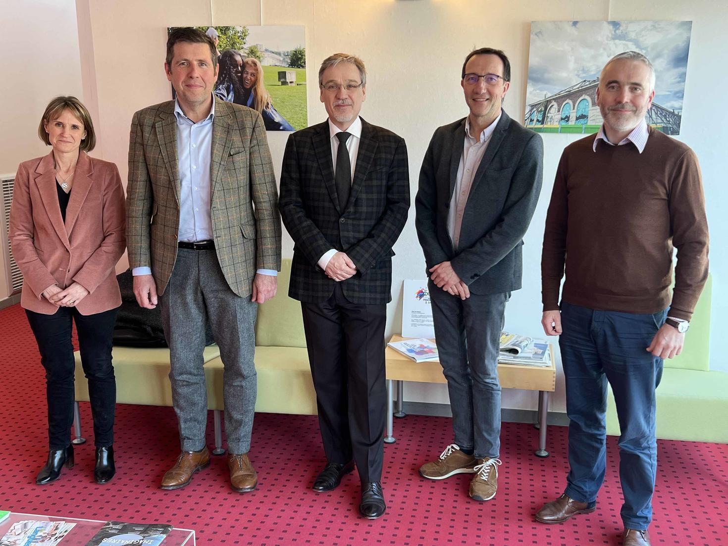 Representatives of the University of Ottawa et Université Jean Monnet