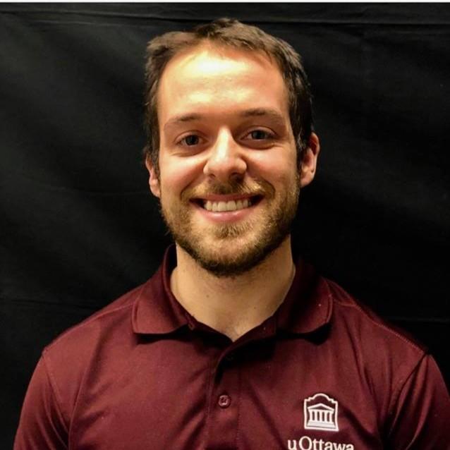 Post-doctoral fellow Robert Meade 