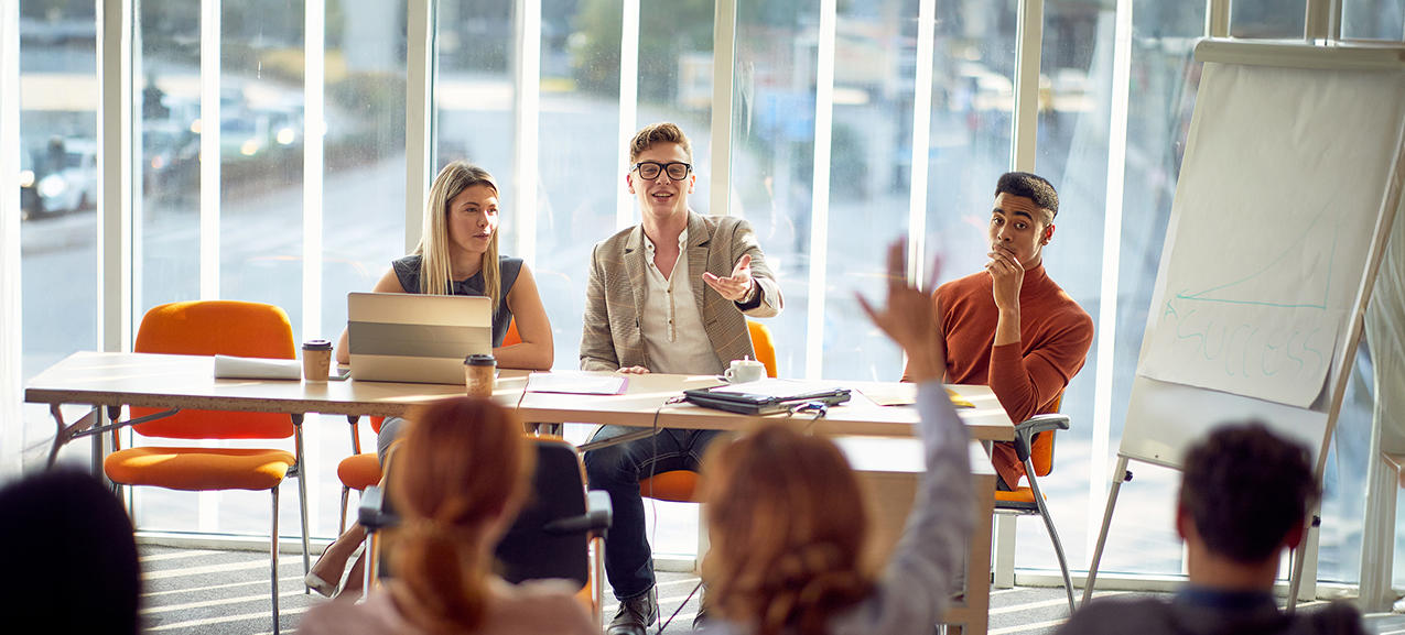 Seminars with 3 speakers and some participants