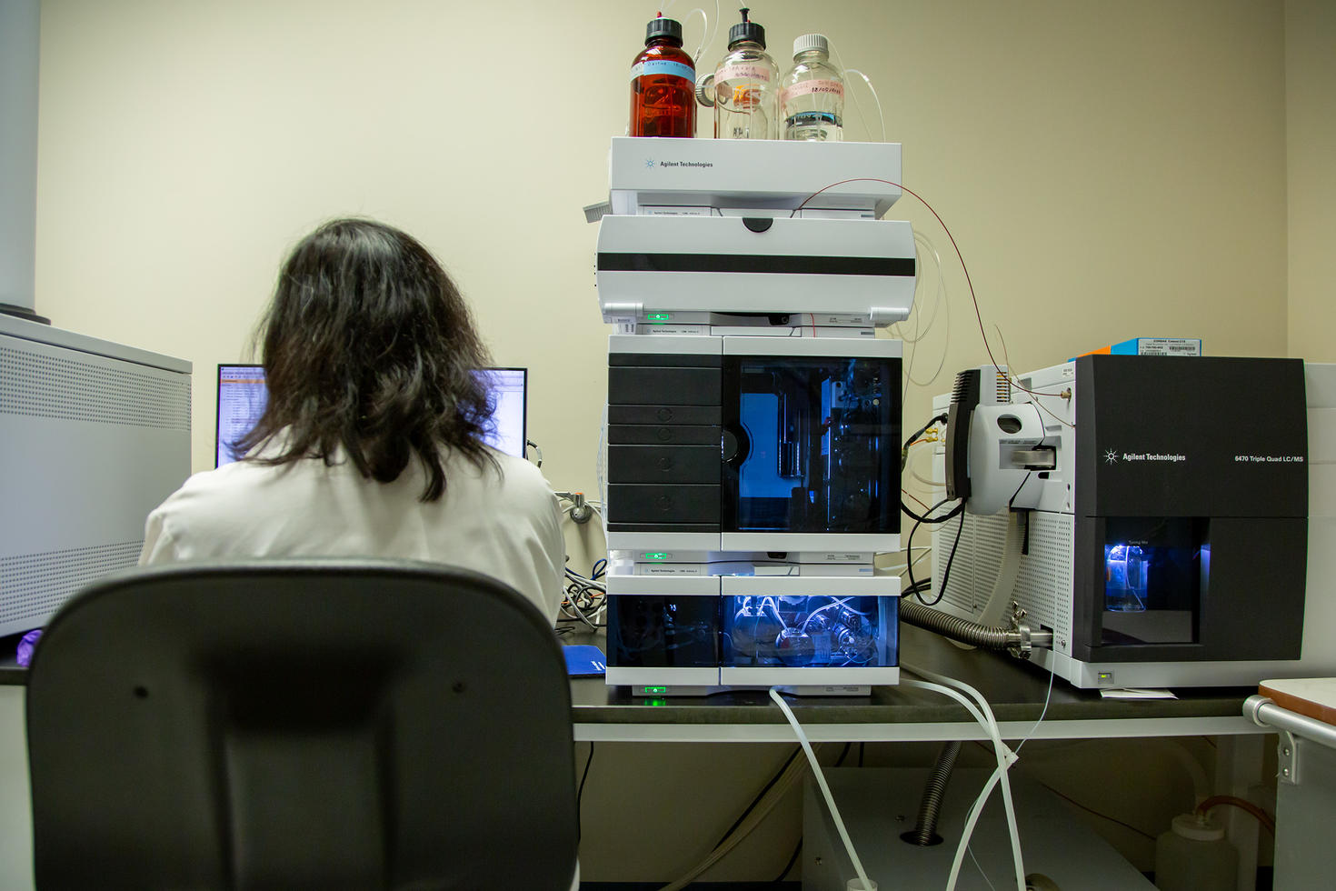 Metabolomics laboratory