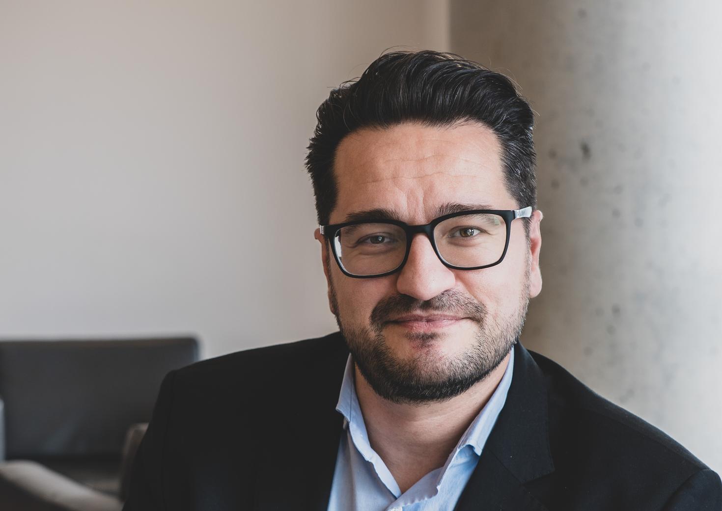 Dr. Florian Martin-Bariteau