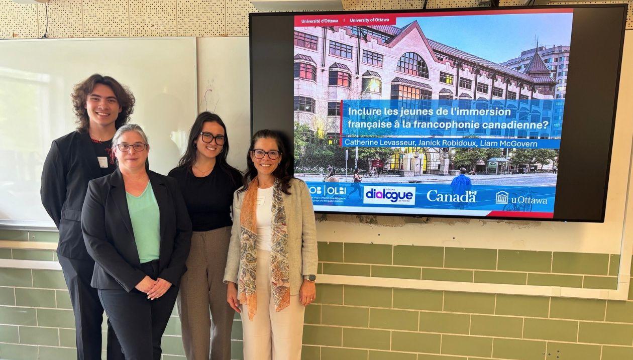 Graduate students from the BA in Bilingualism Studies program and their professor