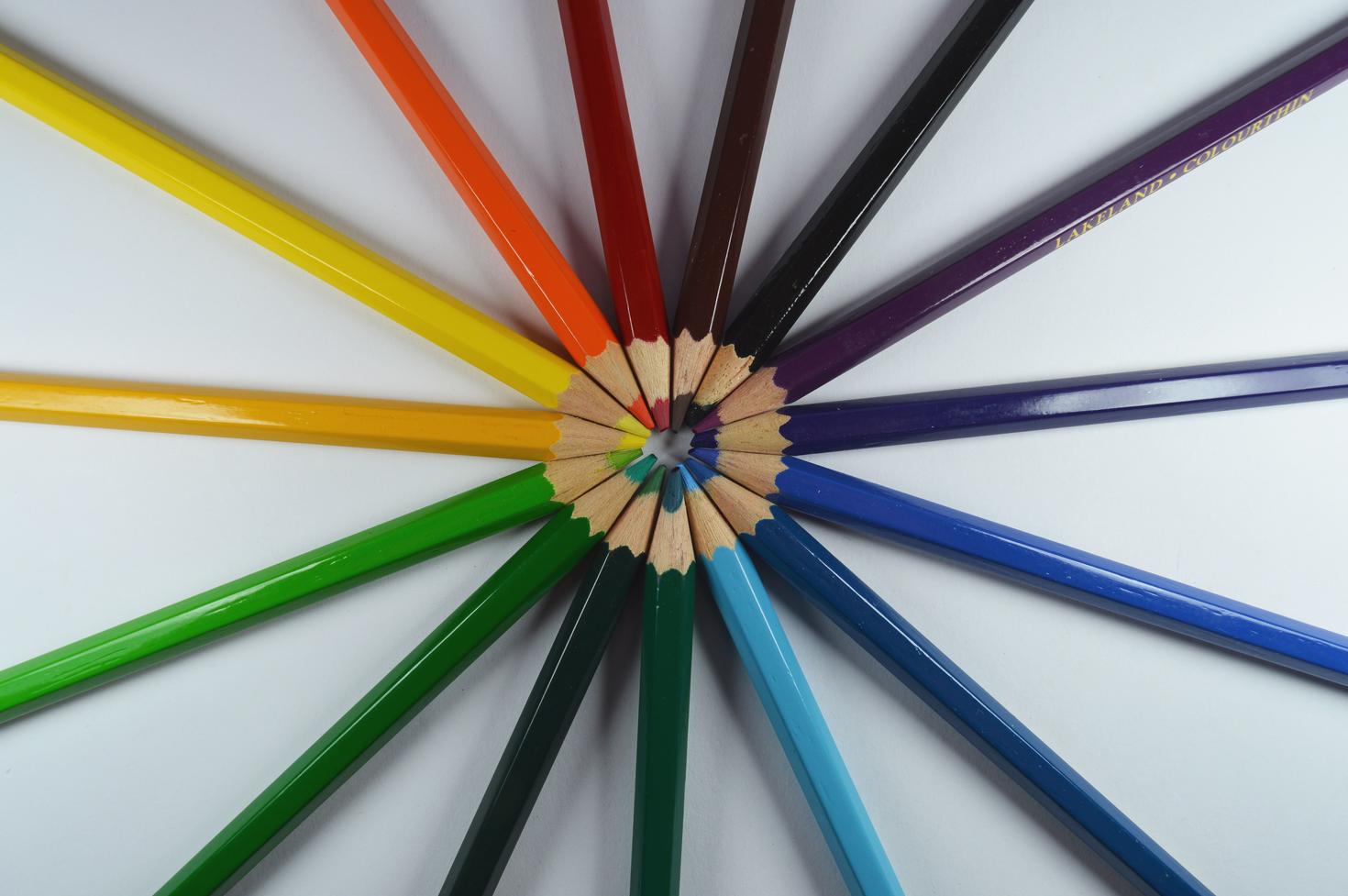 Coloring pencils.