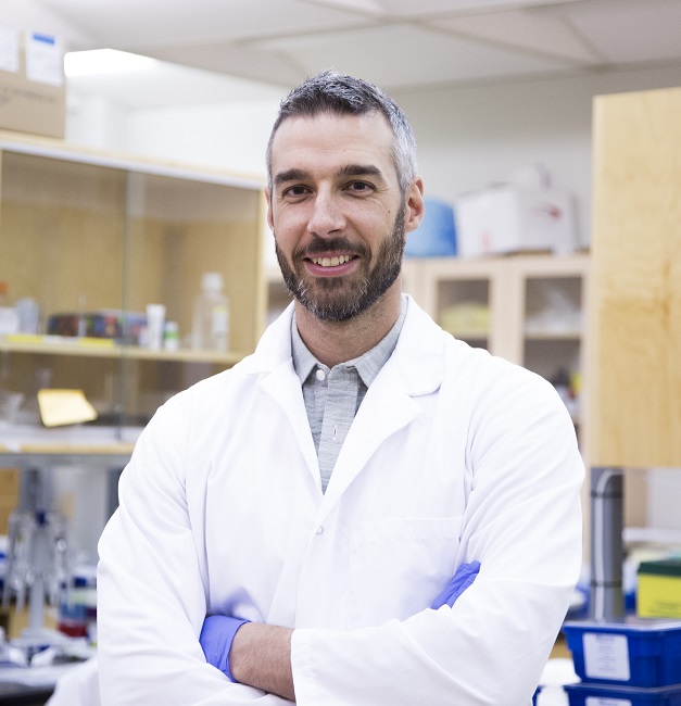 University of Ottawa professor Michael De Lisio