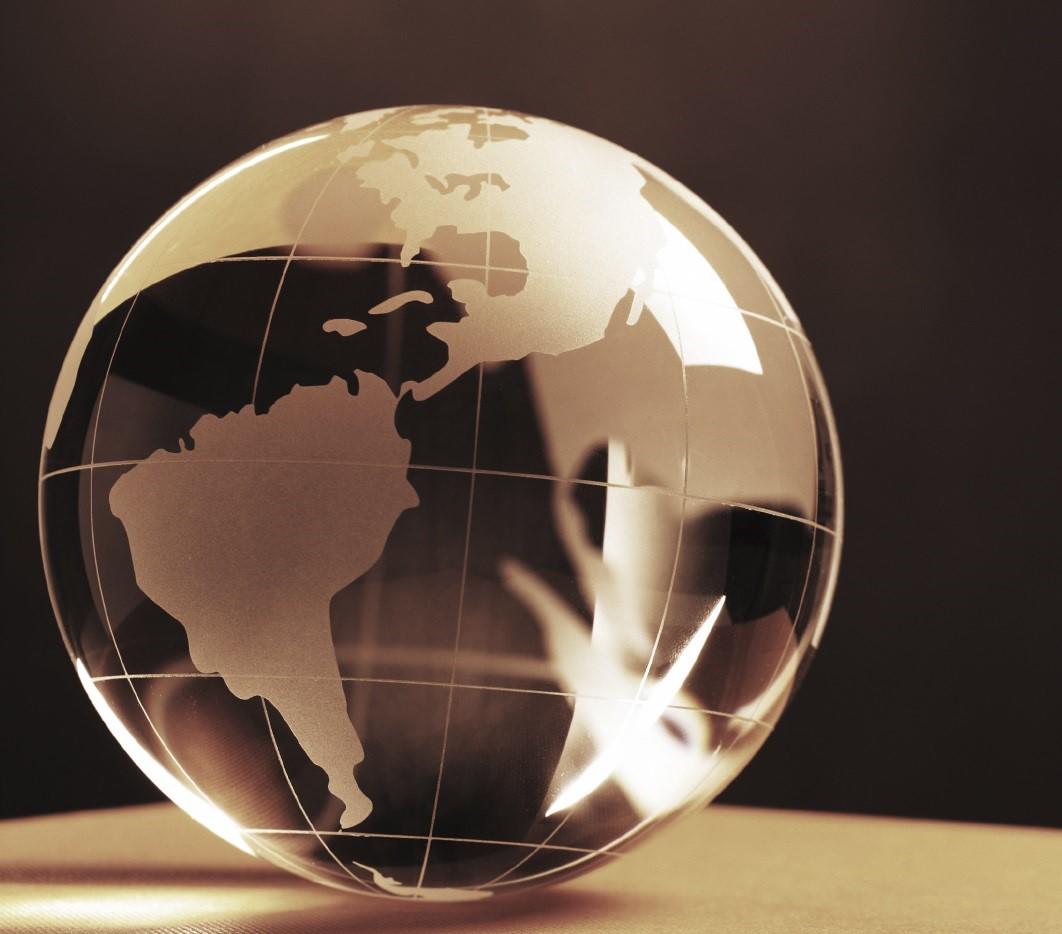 Globe terrestre en verre