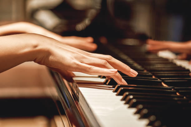 Piano et mains