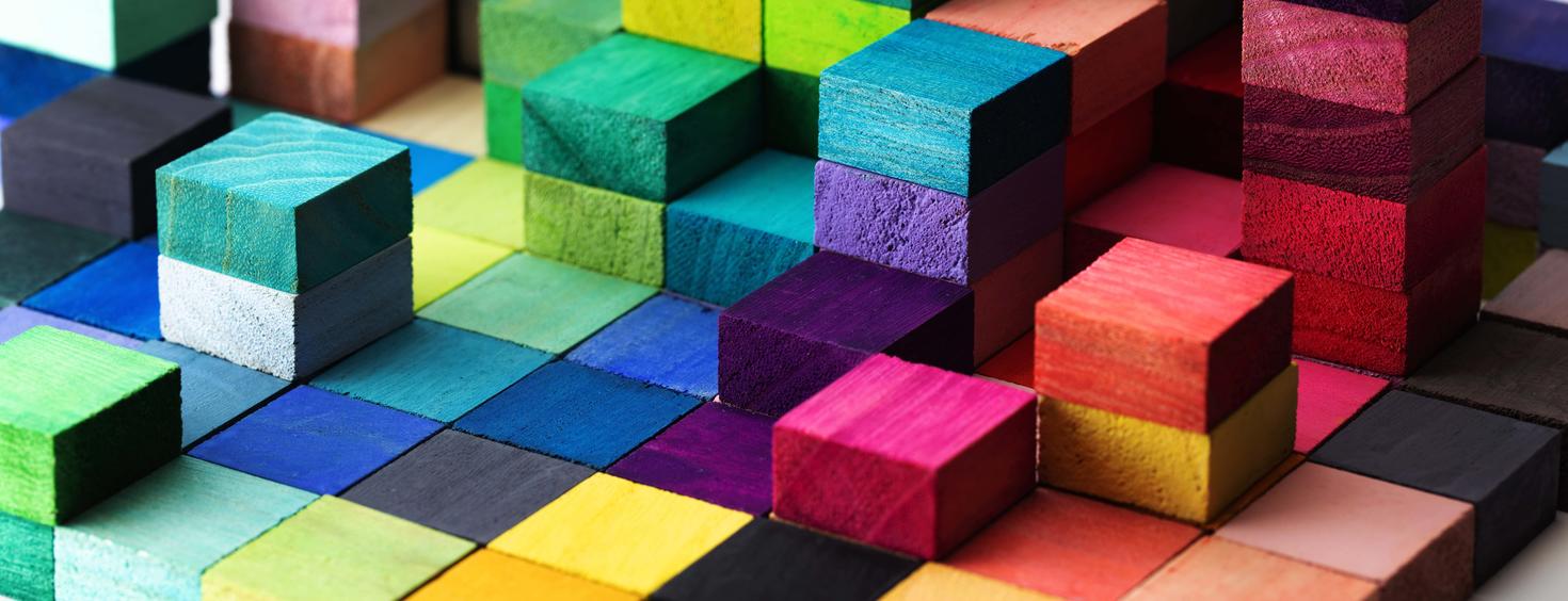 Blocs en bois multicolores