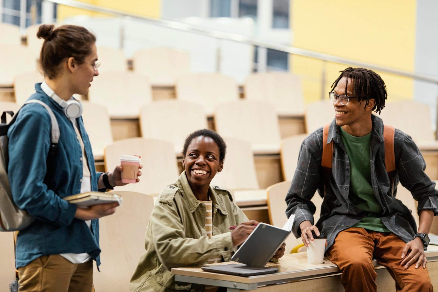 students in an amphitheater