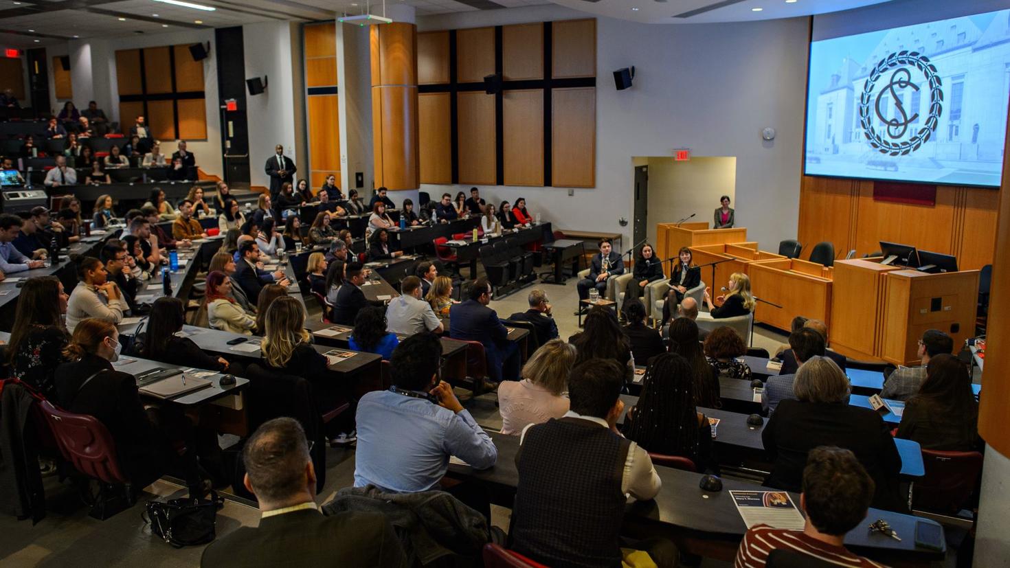 La cérémonie d'accueil de la Juge Mary T. Moreau