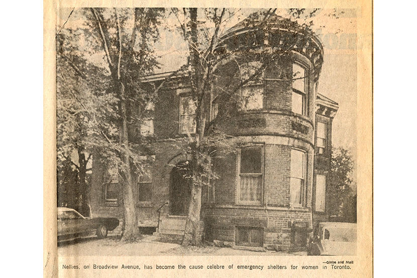 Photograph of Nellie’s Hostel. Margaret Mironowicz, “No woman turned away as Nellie’s battles for government support,” The Globe & Mail (25 September 1976), box 1, file 22, Frances Gregory fonds (10-094), University of Ottawa Archives and Special Collections. 