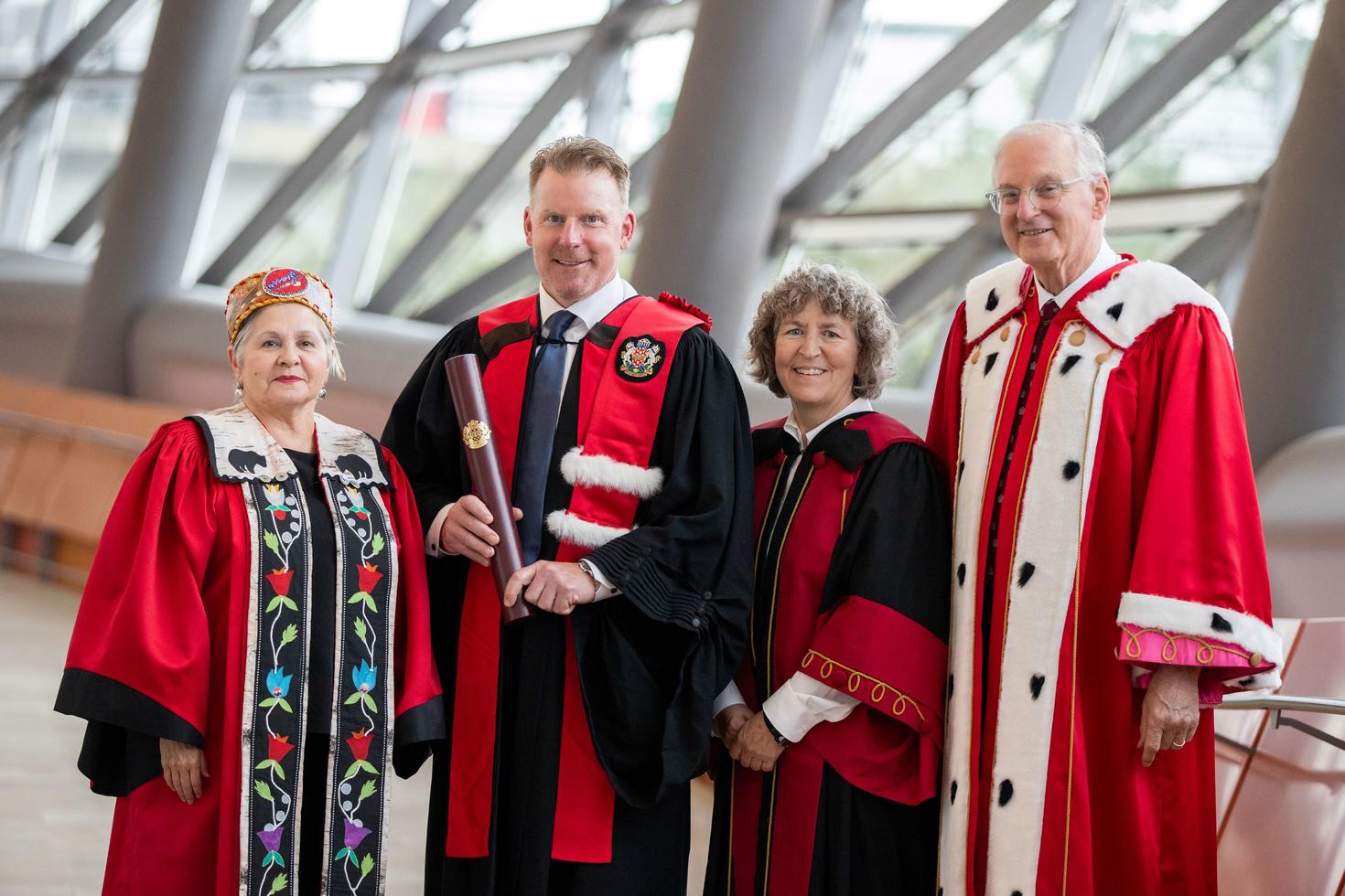 Claudette Commanda, Daniel Alfredsson, Lucie Thibault et Jacques Frémont