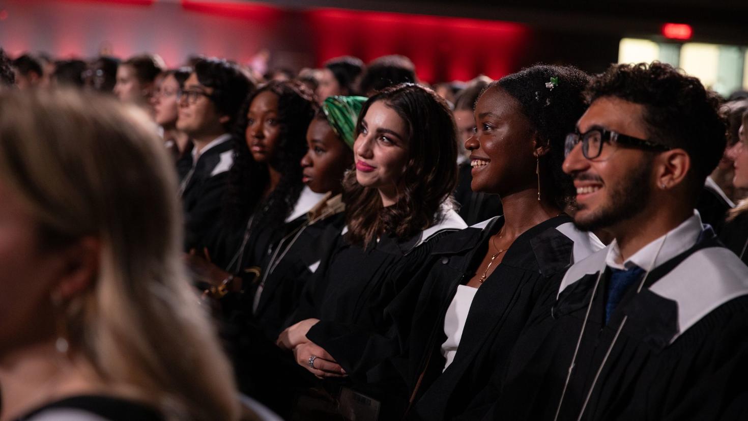 Des étudiants lors de la collation des grades.