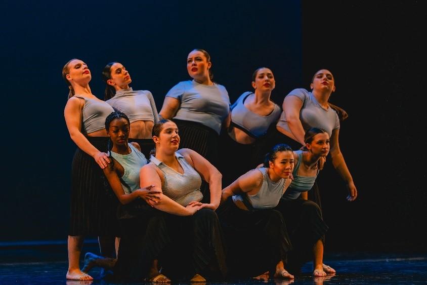 The uOttawa Dance Club performing 