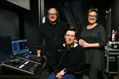 Jon Lockhart, Amélie Mercier et Tina Goralski.