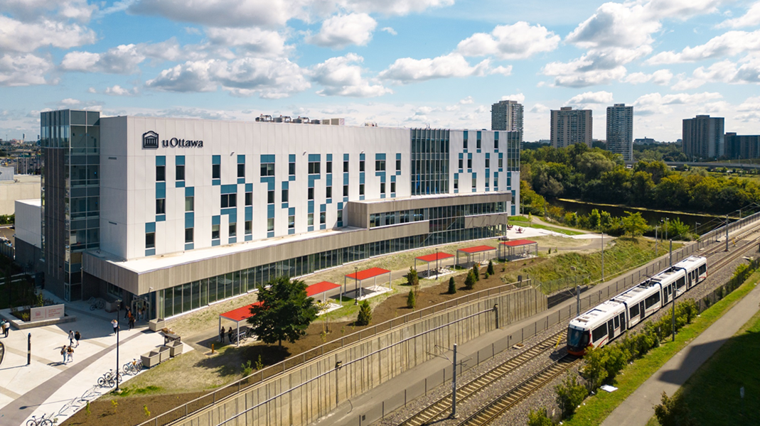 uOttawa FHS - front entrance