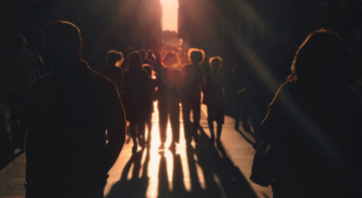 blurred people 