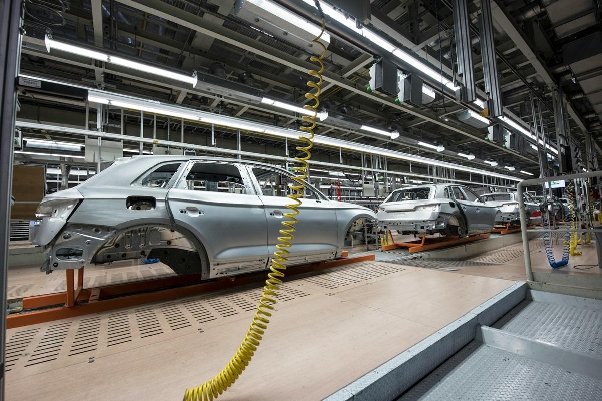 Ligne d'assemblage automobile